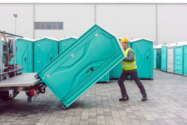 Best Luxury portable toilet rental  in Salem, IN